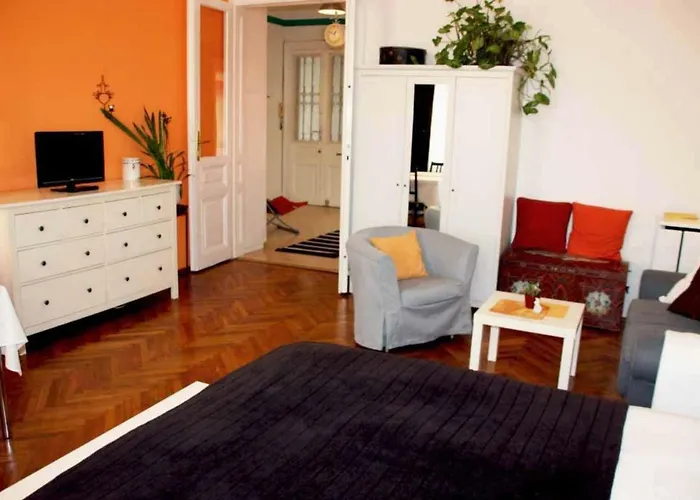 Apartment Cosy Close To